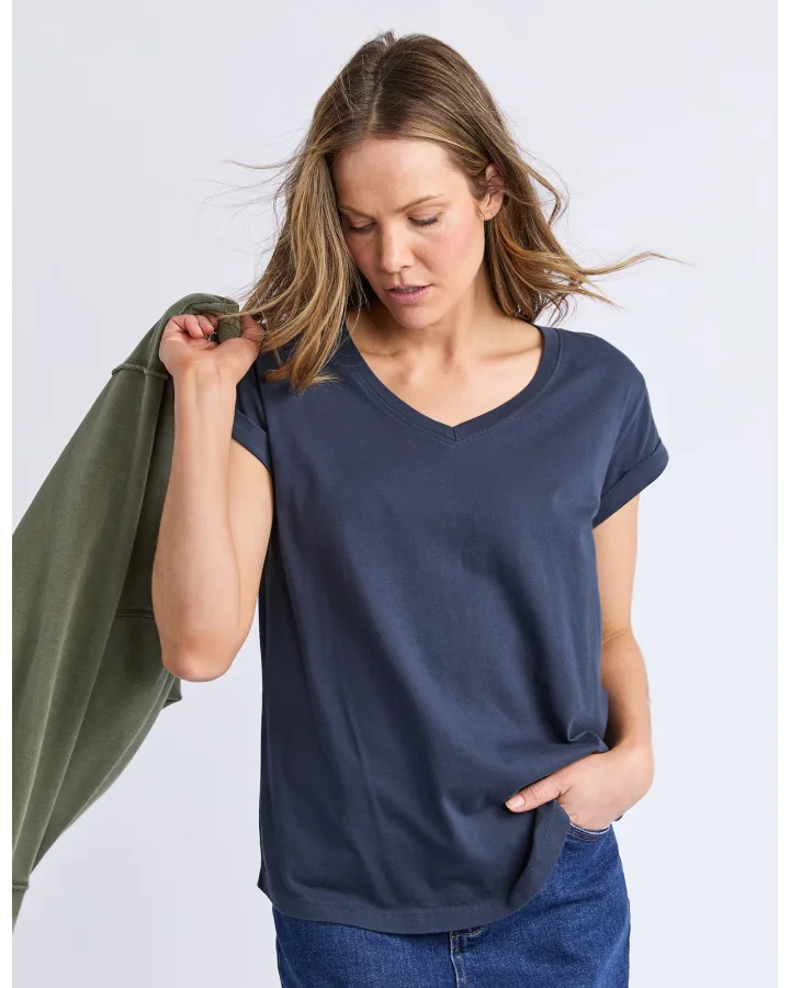 Manly Vee Neck Tee / Navy