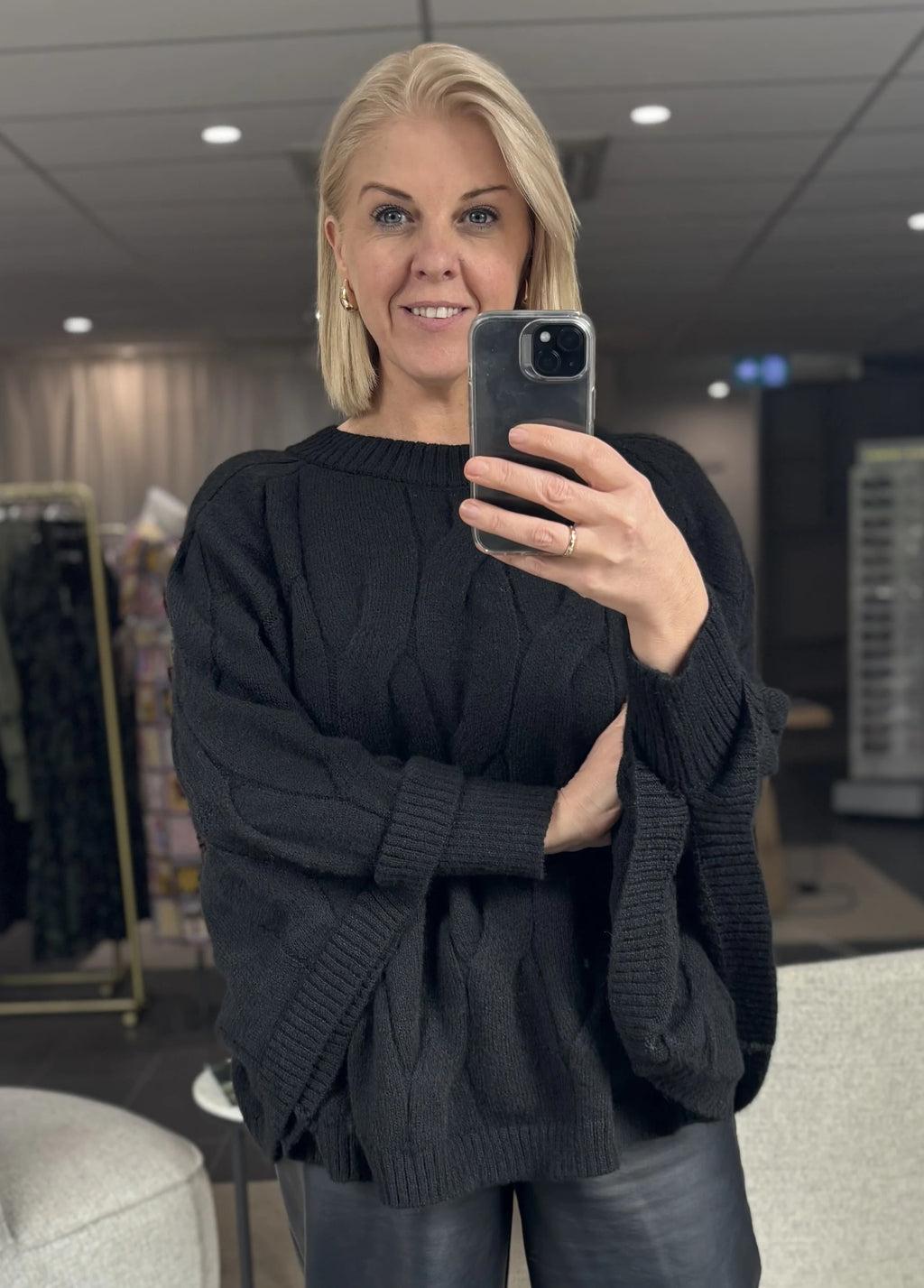 Cable Poncho - Black