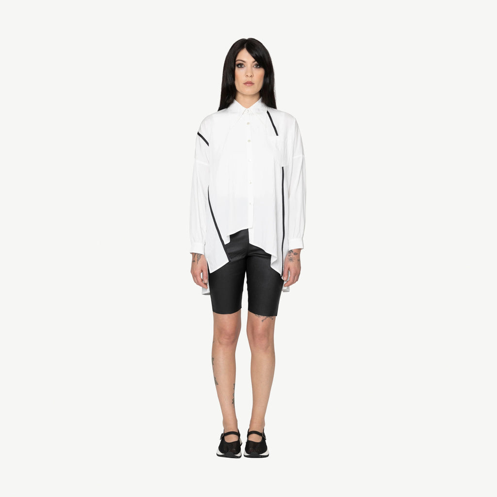 Idris Shirt / White + Black Trim