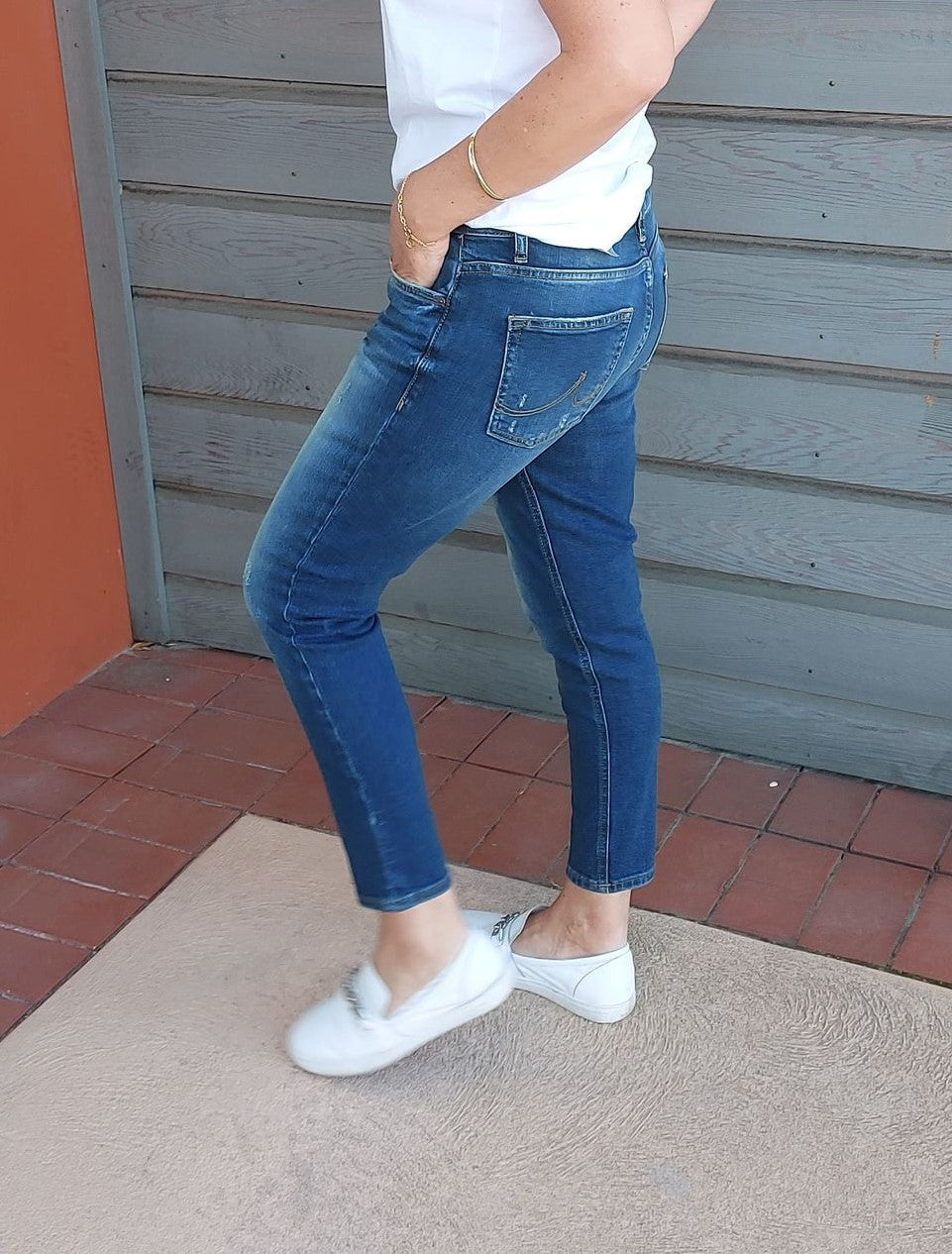 Eliana Yura Wash Jeans