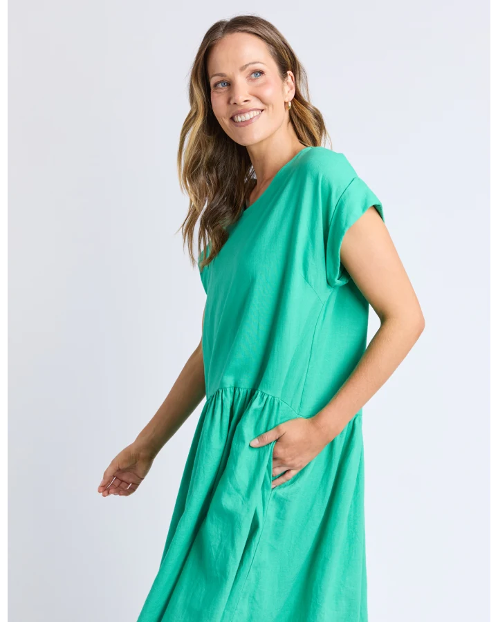 Sunset Hour Solid Dress / Gumdrop Green
