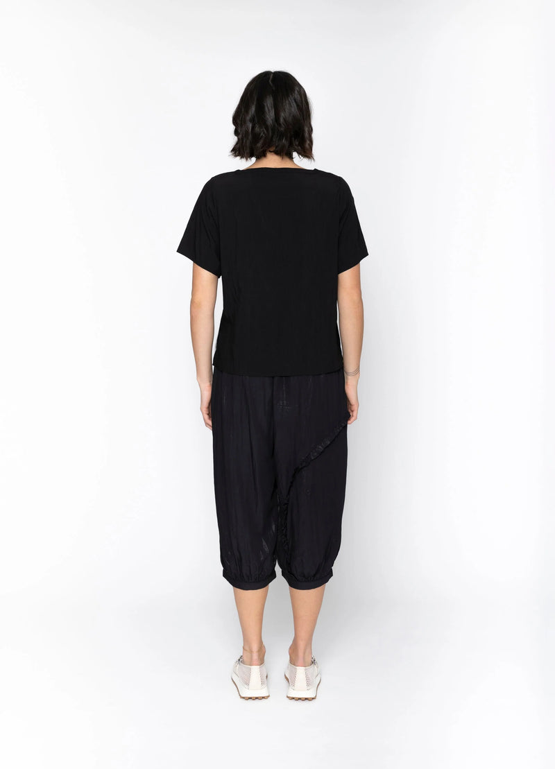 Dallas Top / Black + White Trim