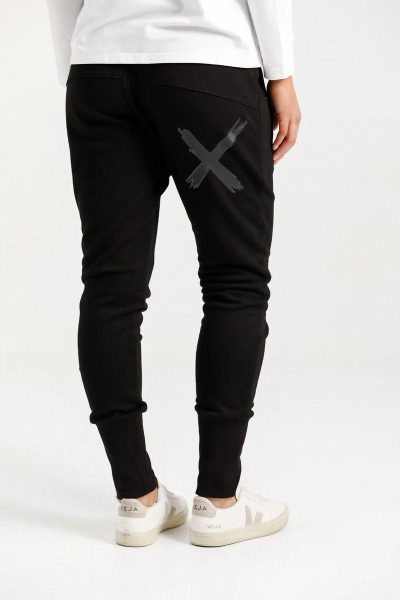 Alpine Apartment Pants Black With Black Matte/Gloss X