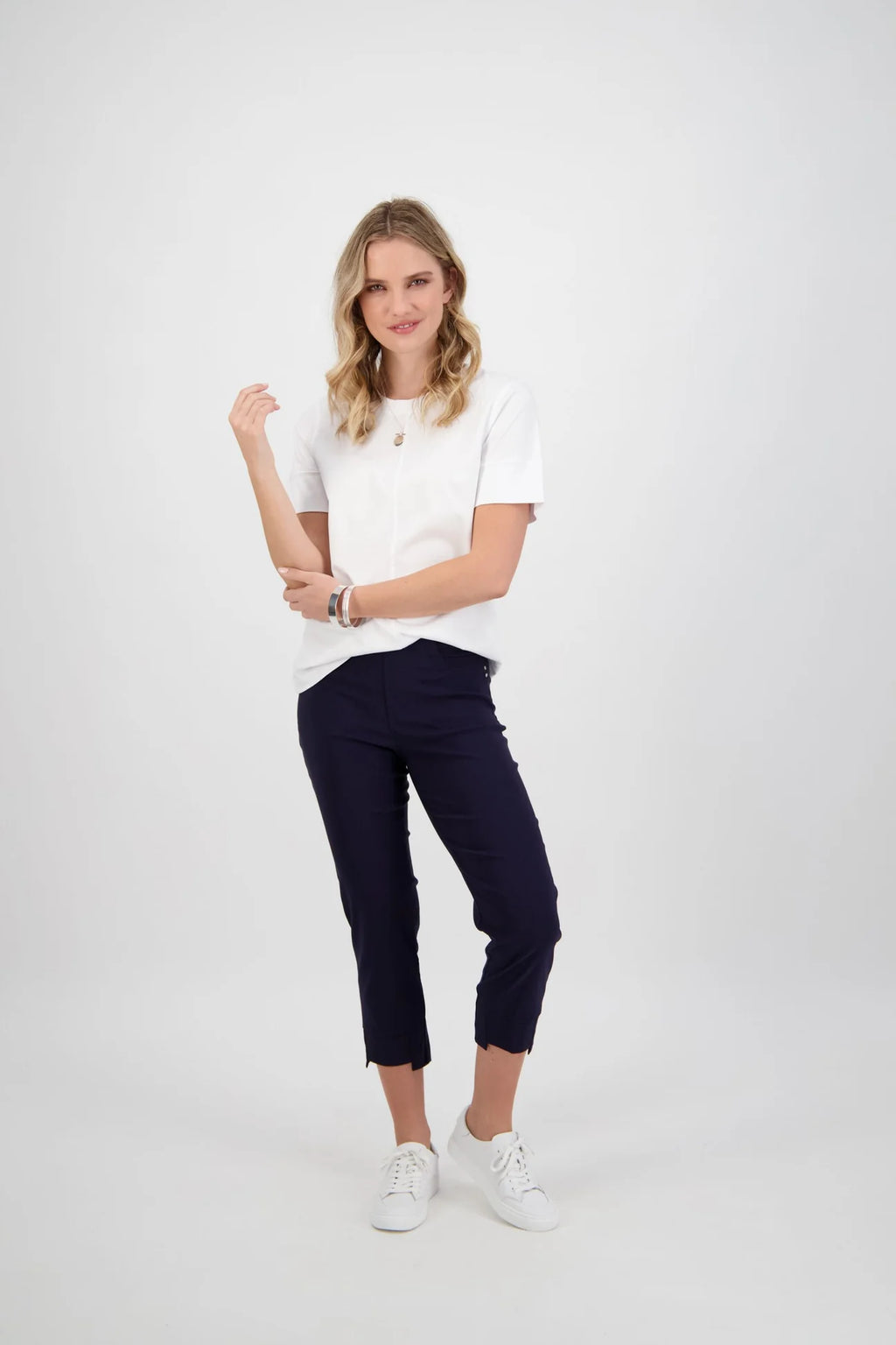 Roam Crop in Faille - Navy