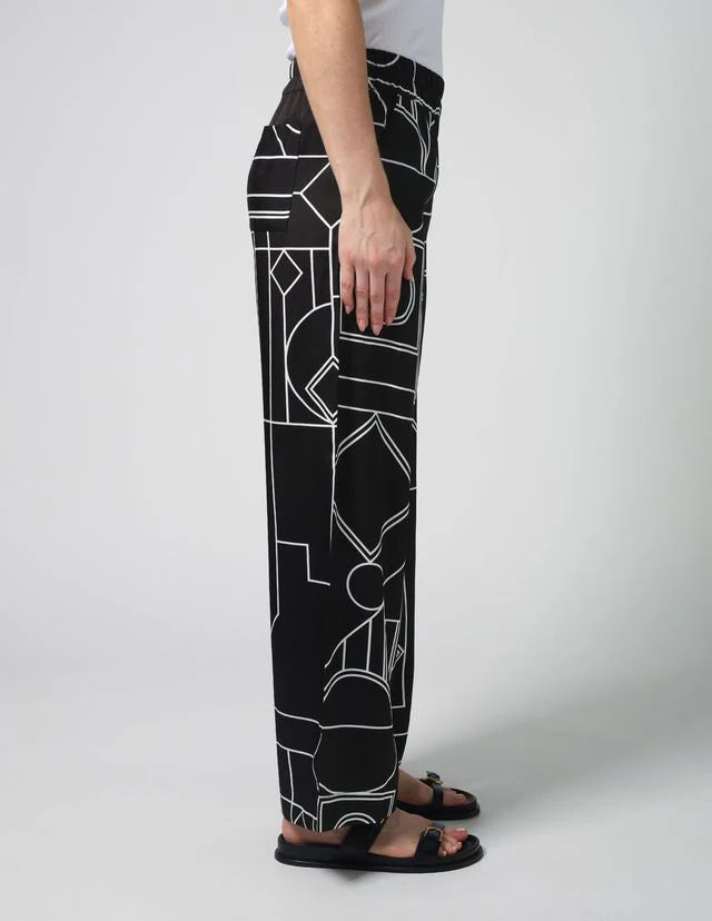 Jenna Pant / Spring Street