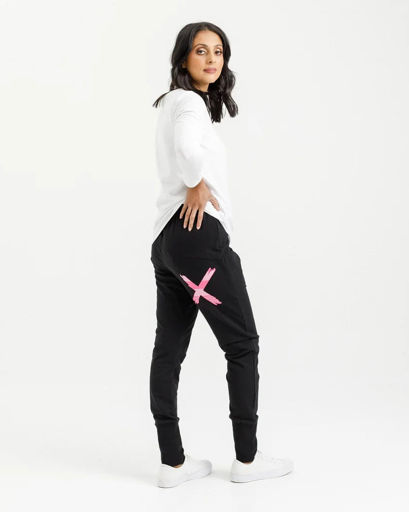 Apartment Pants / Winter / Black with Irregular Pink