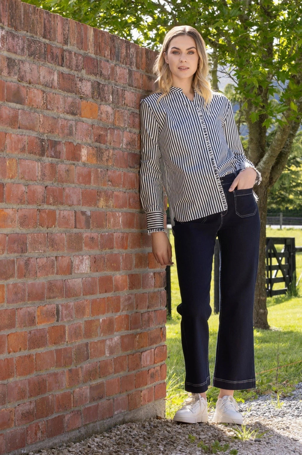 Wide Leg Ankle Grazer Jean / Ink Denim