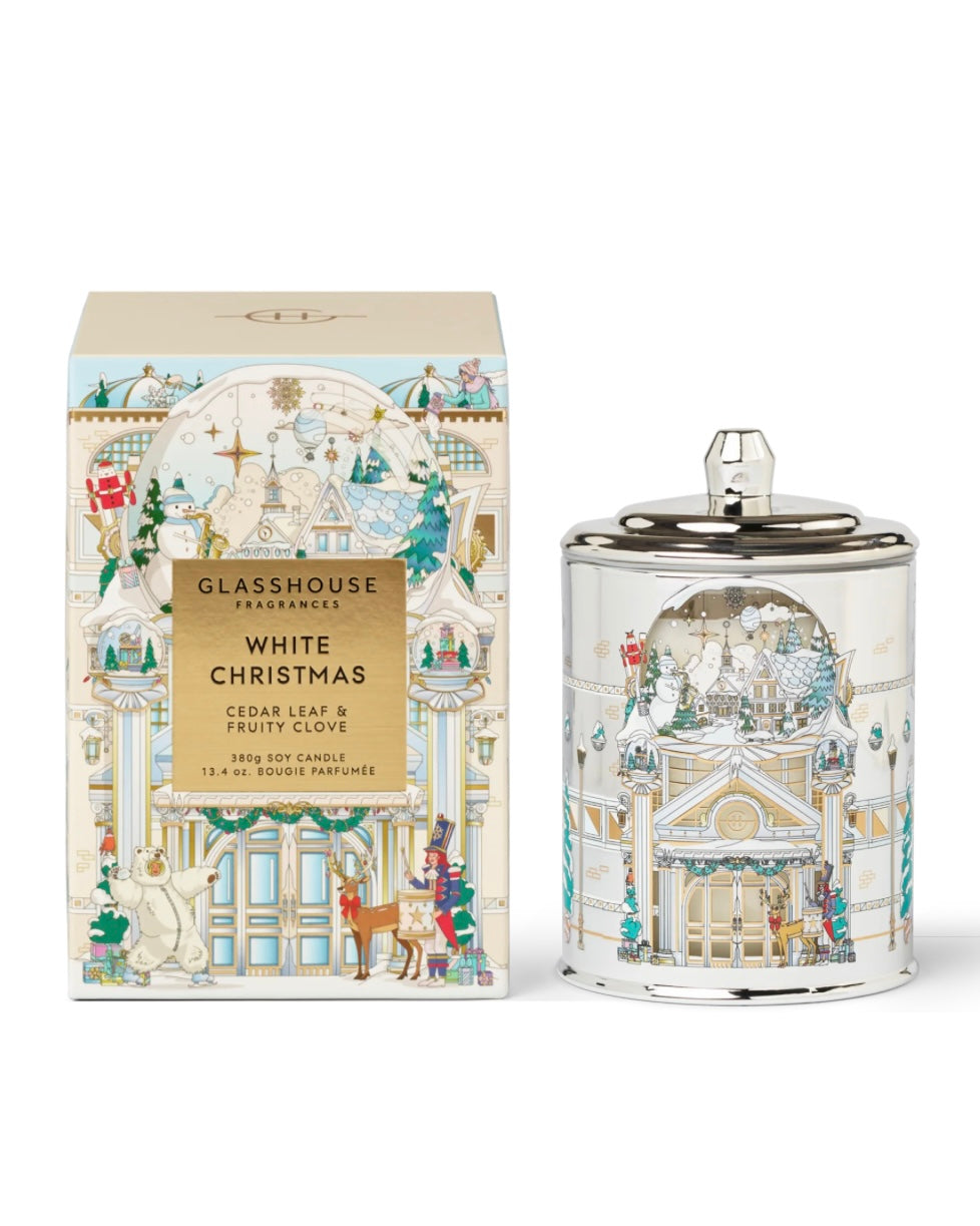 White Christmas 380g Triple Scented Soy Candle - Cedar Leaf & Fruity Clove