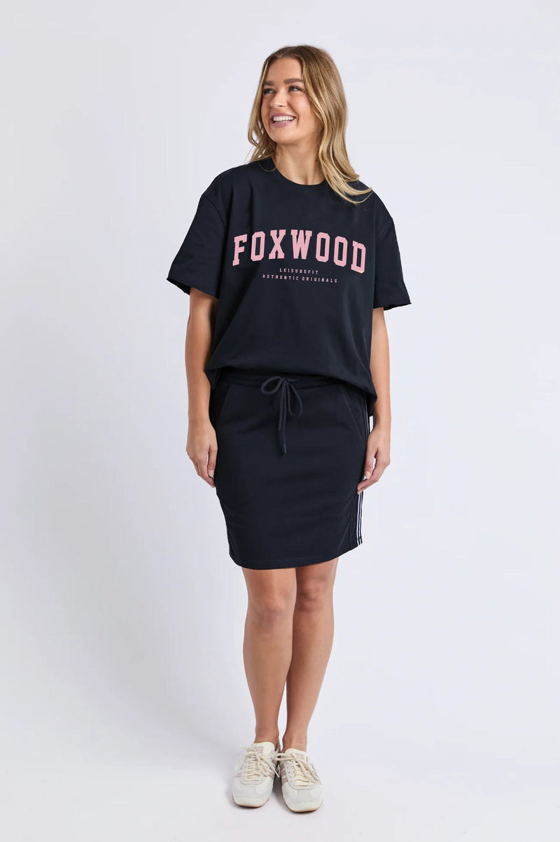 Interval Tee / Navy With Neon Pink