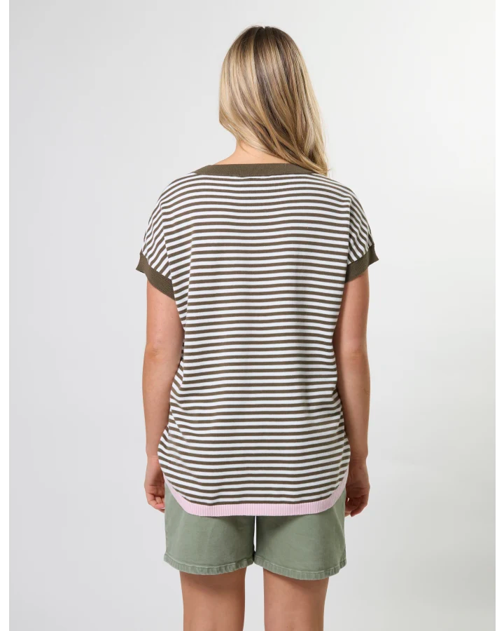Laneway Top / Khaki & White