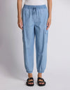 Teigan Pant / Light Wash