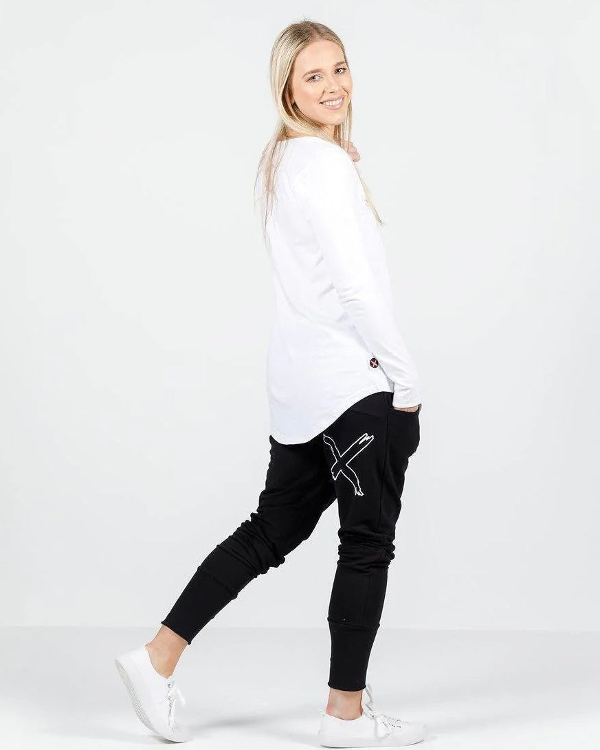 Apartment Pants Winter / Black With White X Outline