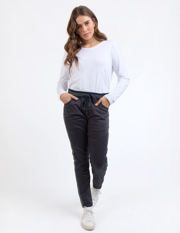 Margo Jogger w Side Tape - Navy with Khaki Tape